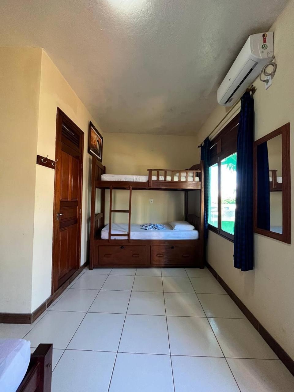 Hostel Nin Ngoại thất bức ảnh