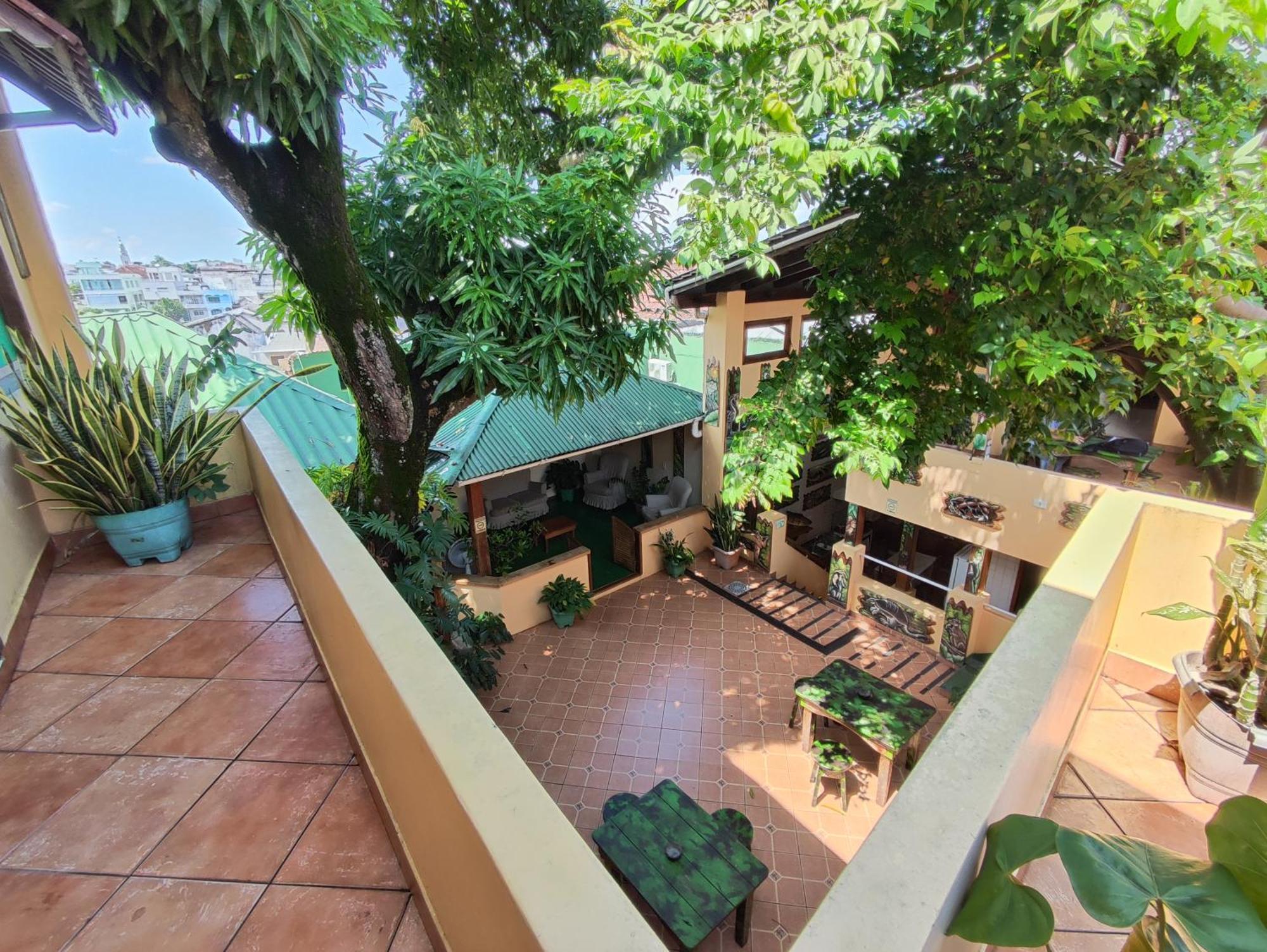 Hostel Nin Ngoại thất bức ảnh